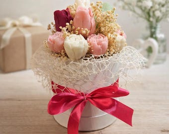 Colorful tulip candle bouquet – gift for women, Mother's Day gift, spring decoration, handmade candle flowers, Valentine's Day