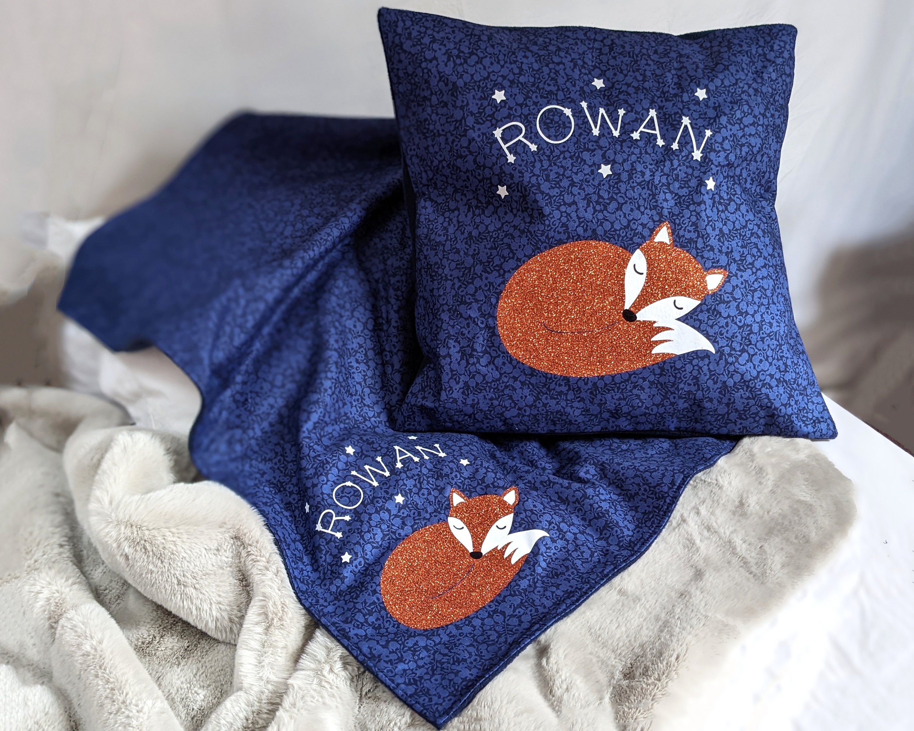 Lola fox and top friends crib bedding