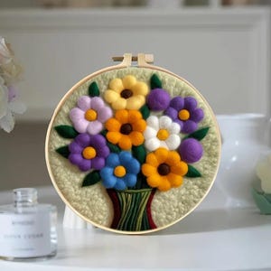 Floral Needle Felting Kit for Beginners – Wool Felting Set with Needles, Foam Pad & Felt Cloth, Perfect Gift for Mother’s Day and Birthdays image 4