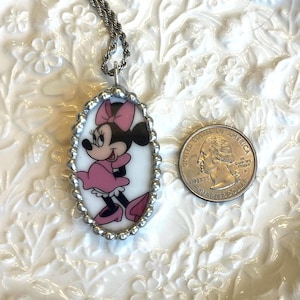 Broken china Minnie Mouse necklace