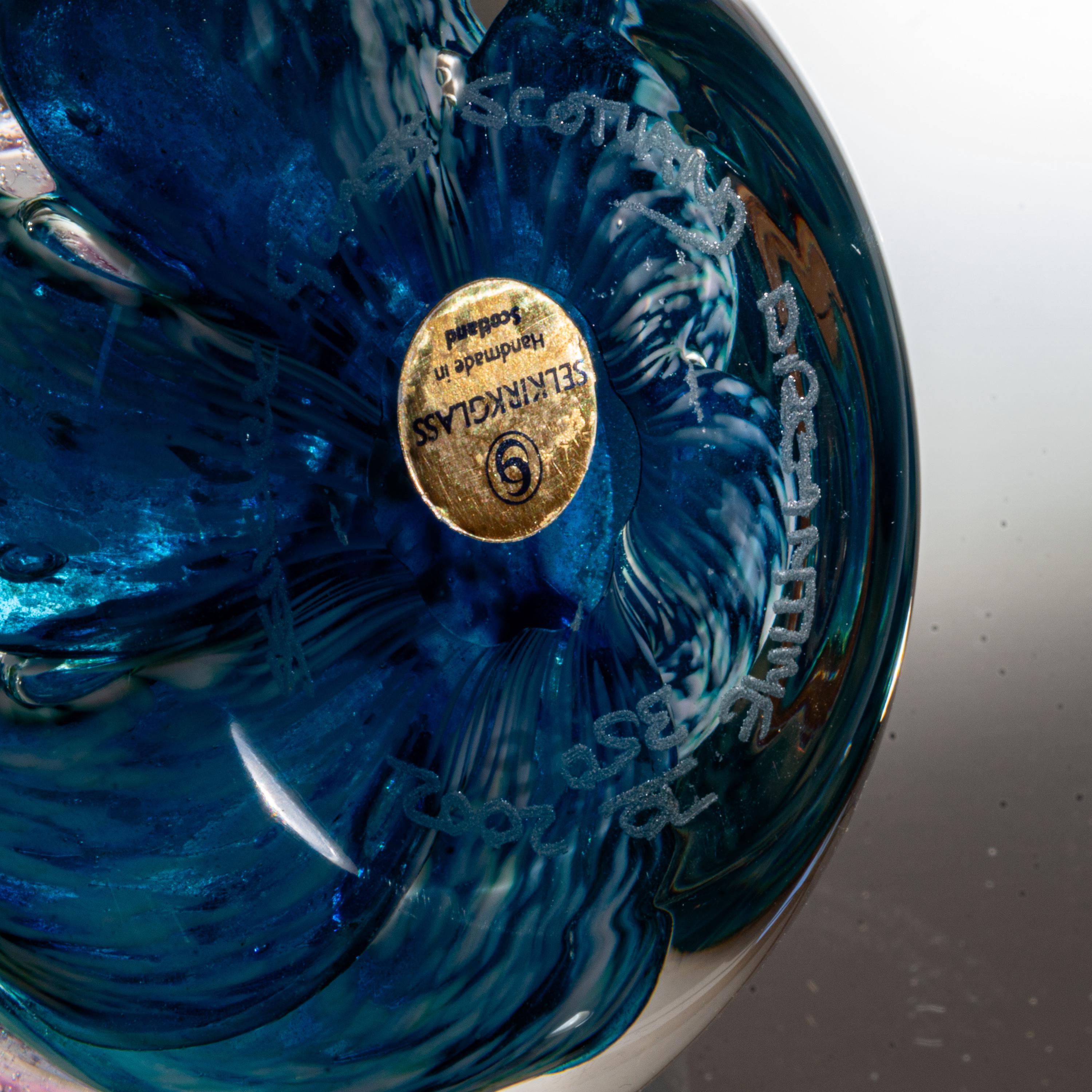 Peter Holmes - Selkirk Glass - Paperweight 