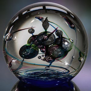 Selkirk Glass - Glass Object (1997) - Height 11.8 Cm