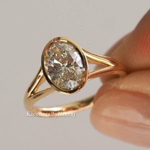 2.00 Ct Oval Moissanite Engagement Ring Bezel Set Oval Cut Moissanite Ring Solitaire Wedding Ring Yellow Gold Diamond Bridle Ring For Woman