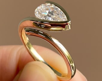 2.00 Ct Pear Cut Moissanite Ring East West Moissanite Ring Bezel Set Moissanite Engagement Ring Solitaire Wedding Ring 14k Gold Diamond Ring