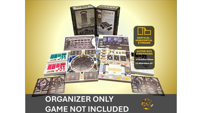 Op de afbeelding: Een witte organizer voor het bordspel Barrage. De organizer heeft compartimenten voor alle spelonderdelen, inclusief het bord, de tegels en de tokens. De organizer is ontworpen om in de speldoos te passen. De tekst "ORGANIZER ONLY GAME NOT INCLUDED" staat onderaan de afbeelding.
