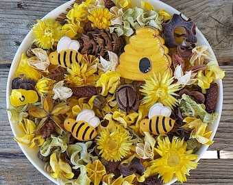 Bumbling Bumble Bees Artisan Potpourri