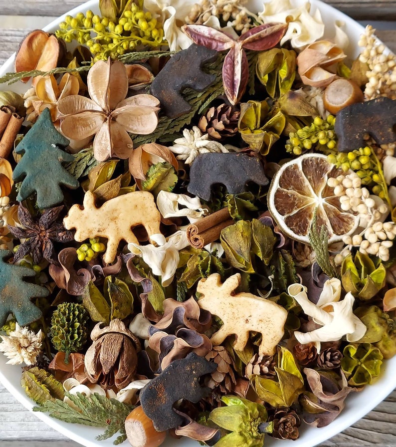 Old Country Lodge Artisan Potpourri image 2