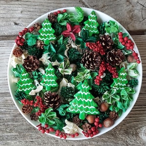 Holly Jolly Christmas Artisan Potpourri