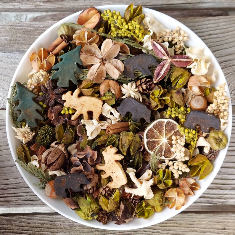 Old Country Lodge Artisan Potpourri image 1