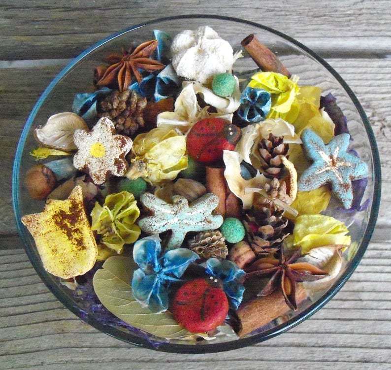 Summer Potpourri Ladybug Decor Country Cottage Garden Artisan Potpourri Choose Your Scent Country Garden Flower Summer Fragrance