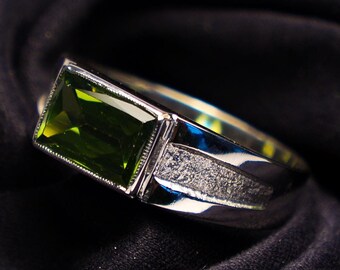 Handgjord herrring - smyckesring - herrring - present till män - handgjord ring - grön stenring - grön sten - silverring