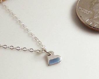 Dainty Tiny Heart Necklace,  Silver Heart Charm, Silver Chain Necklace, Minimalist Necklace, Heart Jewelry, Simple Jewelry, Dainty Gift