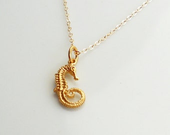 Gold Seahorse Necklace, Seahorse Charm Necklace, Calming Necklace, Protection Necklace, Symbol of Strength Jewelry, Good Luck Gift for Her