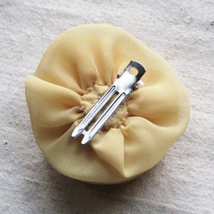 Chiffon rose hair clip in soft honey straw gold, medium image 3