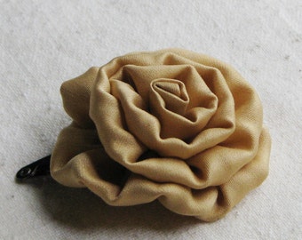 Fabric rose hair clip, in sandy gold silk, small