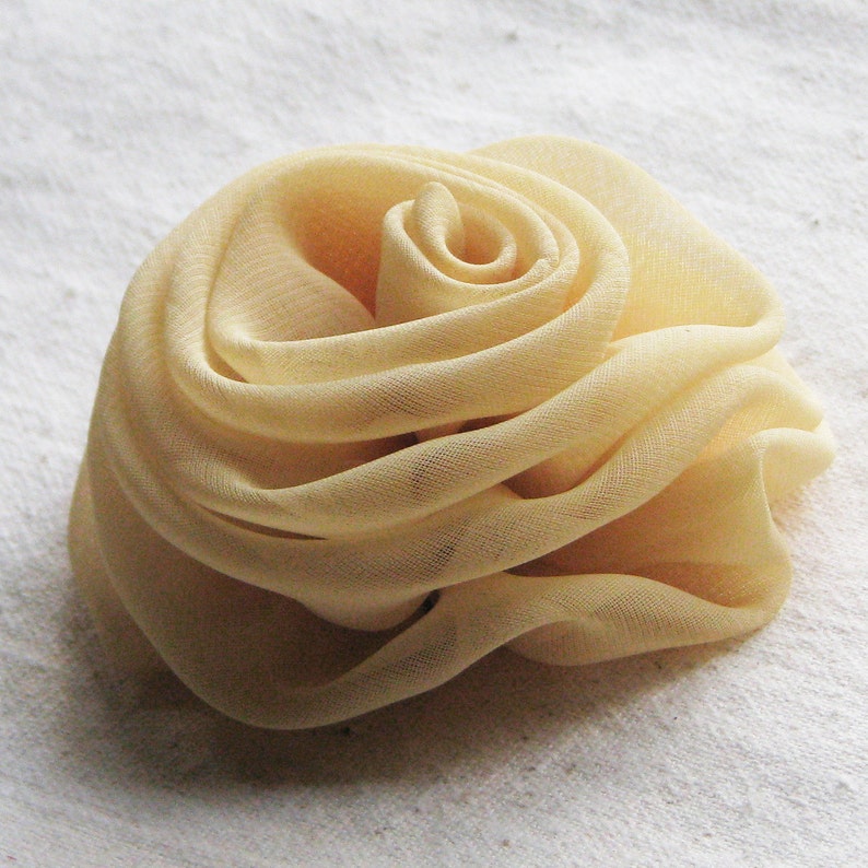 Chiffon rose hair clip in soft honey straw gold, medium image 1