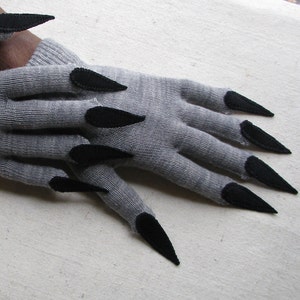 Claw gloves, gray and black, for Halloween costume or pretend play image 4
