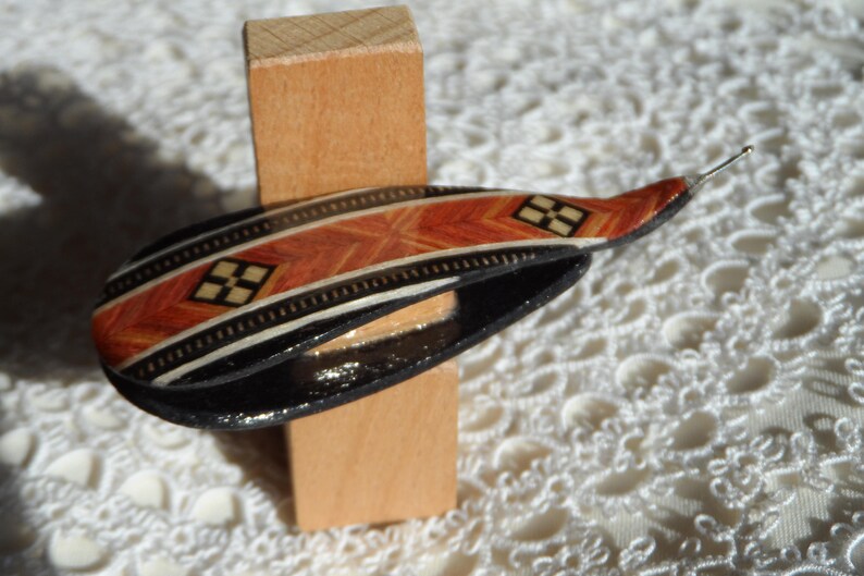 Ebony tatting shuttle with rosewood inlay 2.5 with 0.7 hook image 3