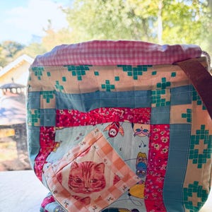 Quilted Knitting Project Bag, Handmade cat Patchwork , Alexander Henry Fabric, Yarn Bag, Crochet Bag, Drawstring Project Tote, reading nook