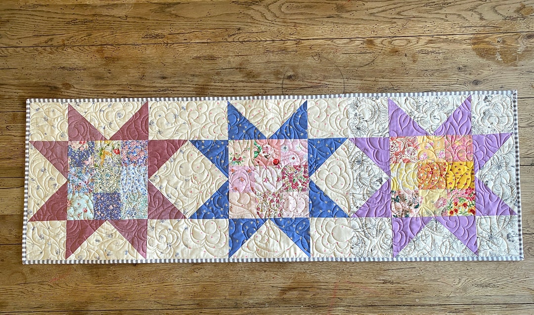 Freedom Star Quilted Table Runner NCU0DQQ0643