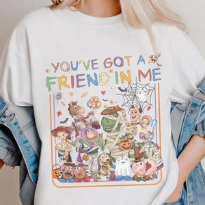 Comfort Colors® Retro Toy Story 1995 Halloween, Sie haben einen Freund in mir Halloween-Shirt, Disney Toy Story Sweatshirt, Toy Story Halloween Bild 1