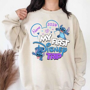Custom My First Disney Trip Shirt, Disney Trip 2026 Shirt, Family Matching Tee, Personalized Disney World Disneyland Hoodie, Disney Vacation bild 2
