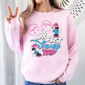 Custom My First Disney Trip Shirt, Disney Trip 2026 Shirt, Family Matching Tee, Personalized Disney World Disneyland Hoodie, Disney Vacation bild 3