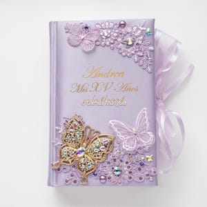 Biblia con Mariposa personalizada para Quinceañera