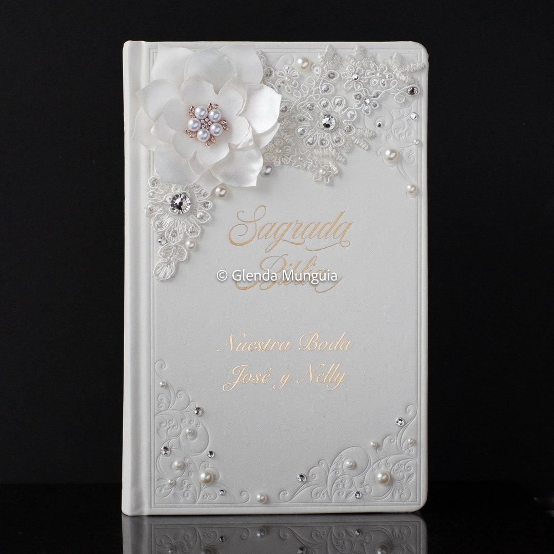 Large Spanish Catholic Bible for Wedding, Quinceanera or Sweet 16 ...