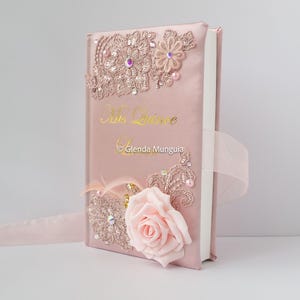Biblia para Quinceañera o Sweet 16 Personalizada con nombre