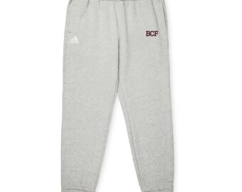 Joggers de felpa BCF x adidas®: comodidad y sostenibilidad se unen