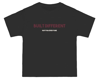 Camiseta "Build Different", estilo deportivo, para complexiones gruesas y musculosas, estilo minimalista unisex.