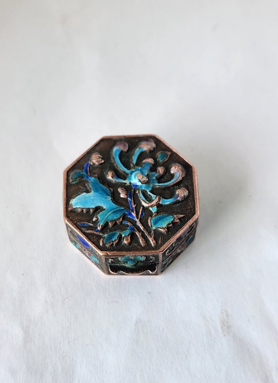 Charming vintage pill box copper enamel floral hex