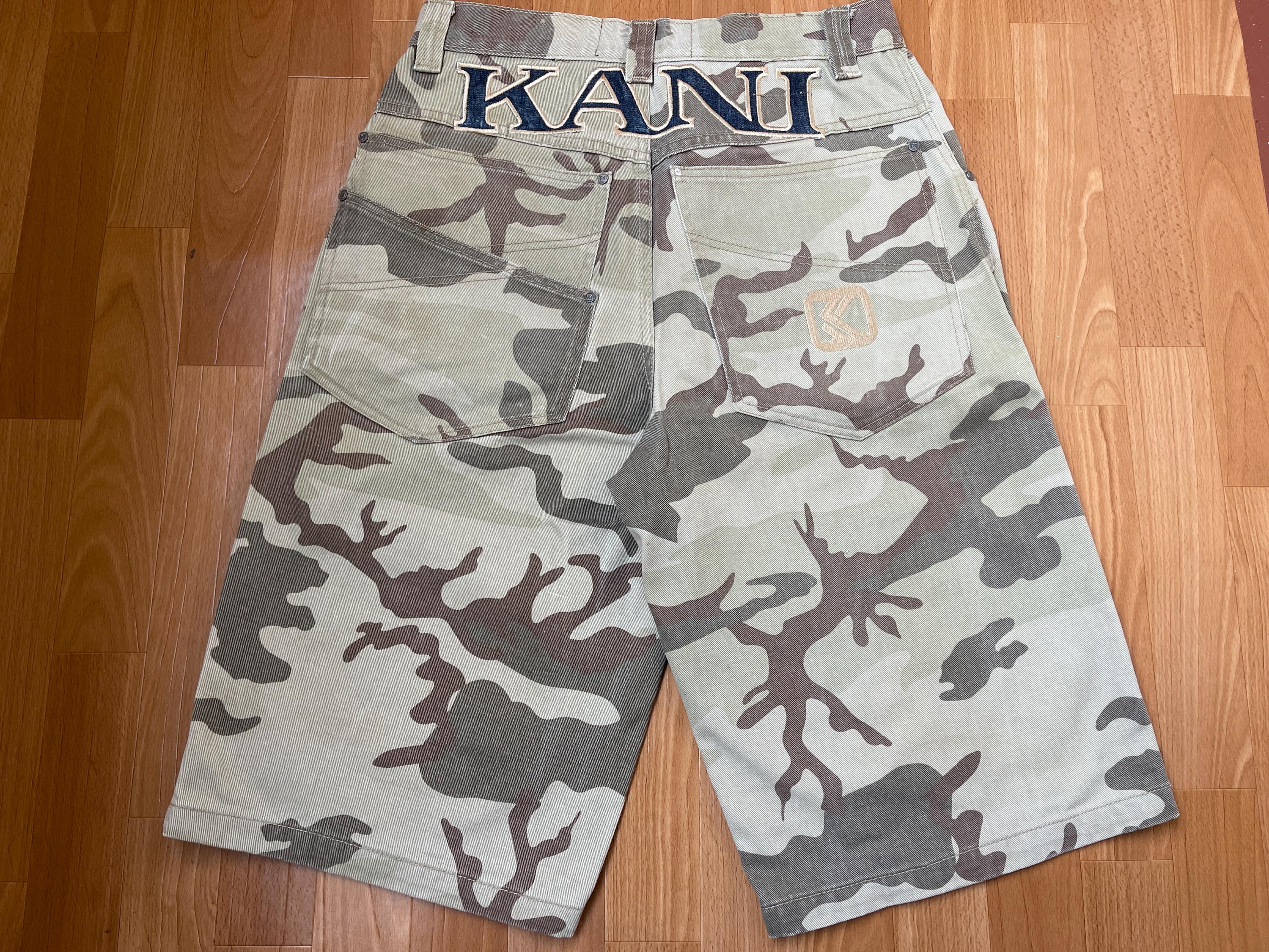 KARL KANI Shorts, Camo, Camouflage, Khaki, Kani Jeans Denim Shorts