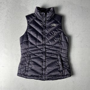 Vintage The North Face Puffer Vest Women Size Medium Burgundy