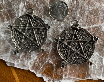 6 pcs 23mm Antique Silver Lead Free Pewter SLR0362. Tetragrammaton Pentagram Charm Pendant