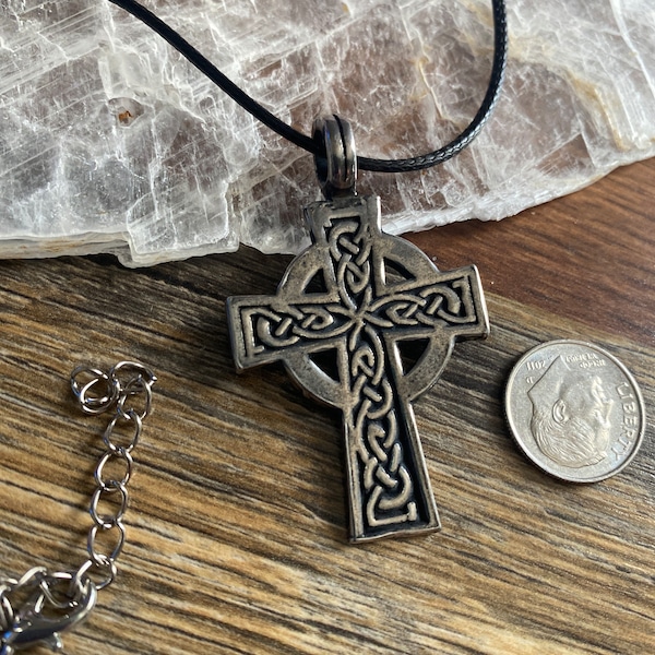 Fine American Silver Irish Norse Celtic Knot Cross Pendant Necklace