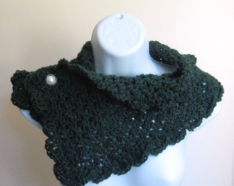 Midnight Moon Cowl in Forestgreen