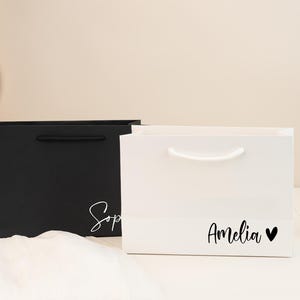 Personalized Bridesmaid Gift Bags, Wedding Gift Bags, Bridal Party Gift Bags, Bachelorette Party Bags, Thank You Gift Bag, Elegant Gift Bags