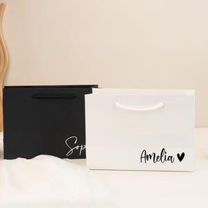 Personalized Bridesmaid Gift Bags, Wedding Gift Bags, Bridal Party Gift Bag, Bachelorette Party Bag, Thank You Gift Bags, Elegant Gift Bag