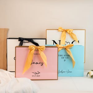 Custom Wedding Gift Bags,Personalized Bridesmaids Gift Bags,Bachelorette Party Bags,Welcome Gift Bag,Bridal Party Gift,Mother&#39;s Day Gift Bag