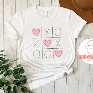 XOXO Hearts Valentine&#39;s Day T-Shirt: Funny Couple Gift