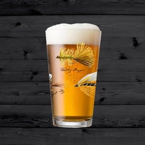 Fly Fishing, Trout Fishing Fly, Fishing Lure, Fishing Glass, Beer Glass, Pint Glass, Fathers Day Gift, Beer Lovers Gift, Fly Fishing Gifts
