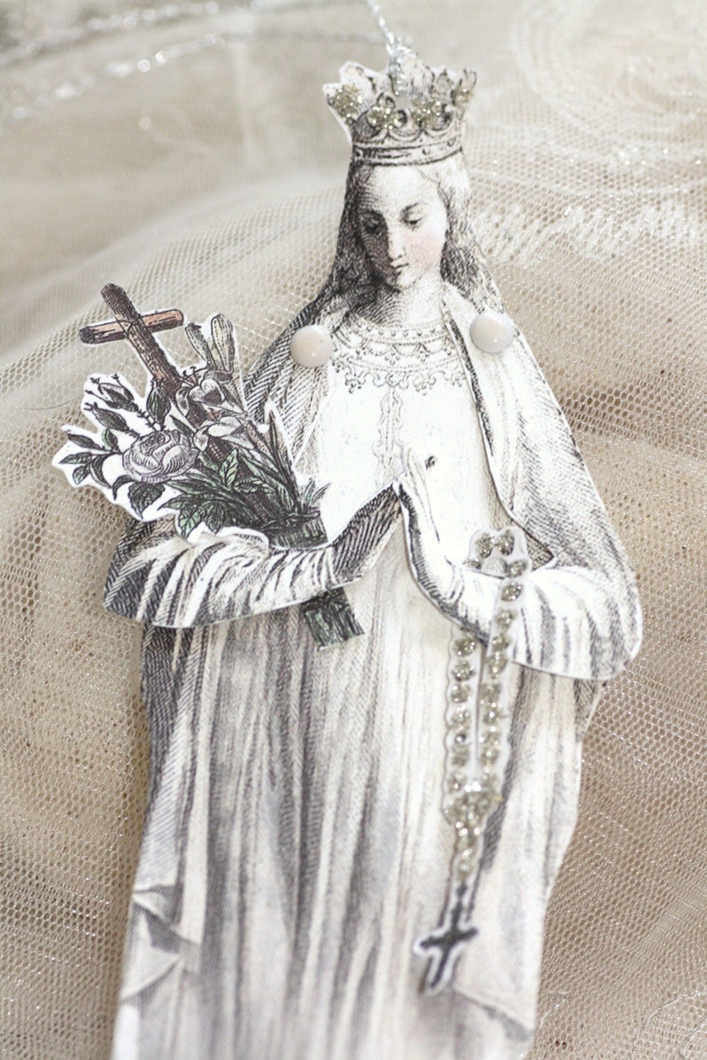 graceful Mary a religious paper doll image 2