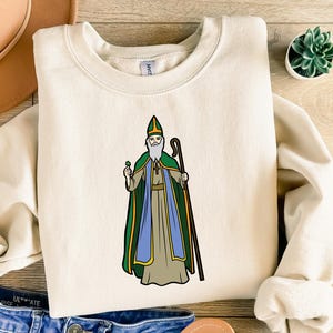 Saint Patrick Sweatshirt, St Patrick&#39;s Faith Tee, St Patrick&#39;s Day Shirt,Catholic Saint Shirt,Catholic Religious,St Patrick of Ireland Shirt