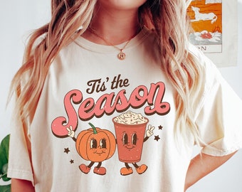 Dit is het seizoensshirt, herfstshirt, seizoensshirt pompoen, koffieshirt herfst, shirt herfstvibes, schattig Thanksgiving-shirt, herfstshirt