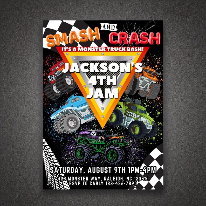 Puede incluir: Folleto en blanco y negro con el texto "SMASH AND CRASH" y "Jackson's 4th Jam". El folleto presenta ilustraciones de monster trucks en rojo, naranja, azul, verde y morado. El evento es el s&aacute;bado 9 de agosto, de 13 a 16 horas.