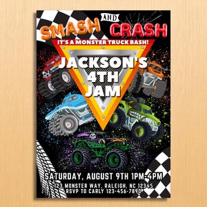 Puede incluir: Una colorida invitaci&oacute;n para una fiesta de cumplea&ntilde;os con tem&aacute;tica de monster trucks. El dise&ntilde;o presenta varios monster trucks en varios colores, el texto "SMASH AND CRASH" y los detalles del evento: "JACKSON'S 4TH JAM".