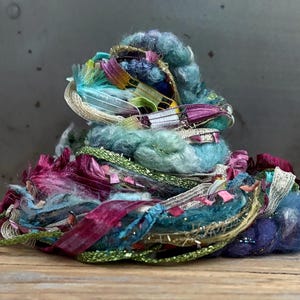 sea anemone fiber effects™ 22yd super bulky mixed media art yarn bundle