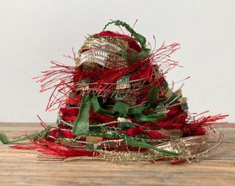 deck the halls fiber effects™  6x2= 12yd art yarn bundle christmas trim embellishment pack . green red gold holiday gift wrap ribbon